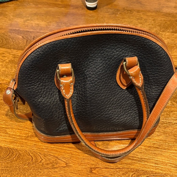Dooney & Bourke Classic Black and Tan Leather Handbag - Picture 6 of 12